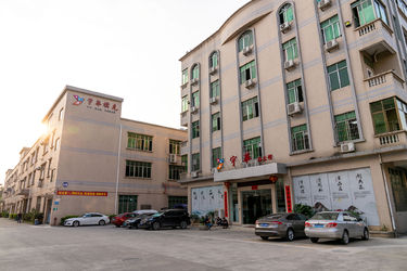 GUANGDONG YUHUA PLAYING CARDS CO.,LTD. üreticinin üretim hattı