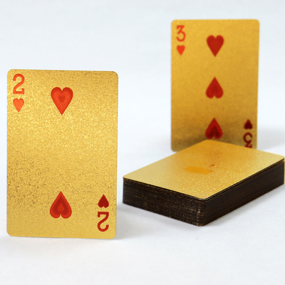 satın al 63*88mm Oyun Özel Tasarımı Plastik Poker Oyun Kartları Kutu İçi 100% Su Geçirmez Altın Üretimi online manufacture