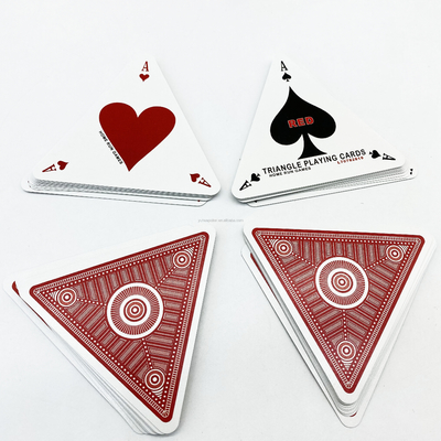 Özel Tasarım ve CMYK/Pantone Renkleriyle Üçgen Şekilli Poker Kağıdı Oyun Kartları