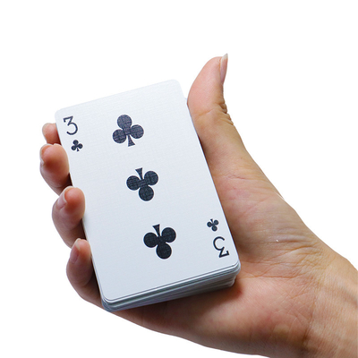 Özel Alman Siyah Çekirdekli Kağıt Poker Destesi Kumarhane Oyunu Oyun Kartları Eğlence Aktiviteleri ve Hediyeler için Kumarhane Sınıfı